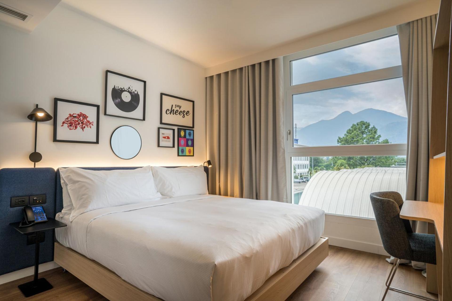 Отель Hampton By Hilton Locarno Лозон Экстерьер фото