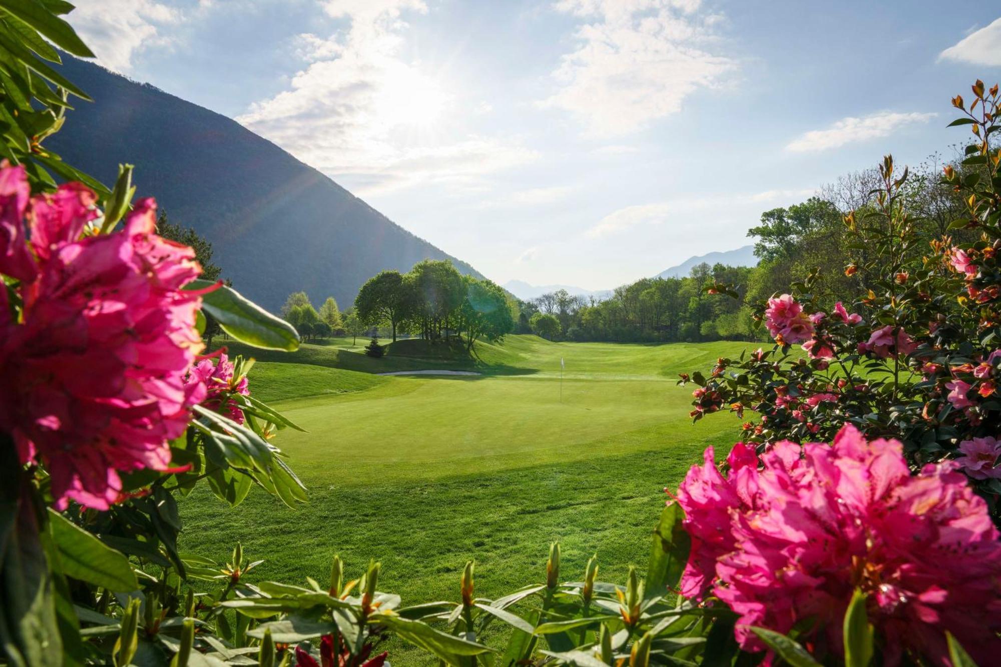 Отель Hampton By Hilton Locarno Лозон Экстерьер фото