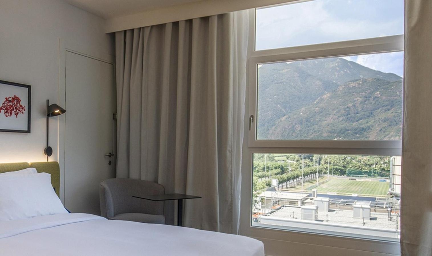 Отель Hampton By Hilton Locarno Лозон Экстерьер фото